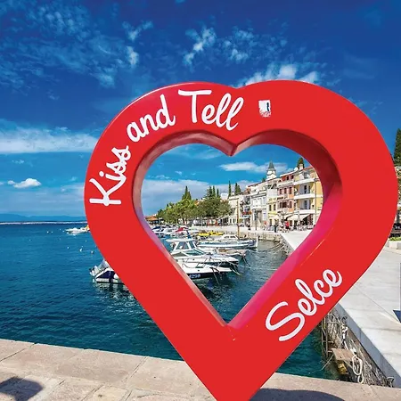 Amazing In With Wifi *