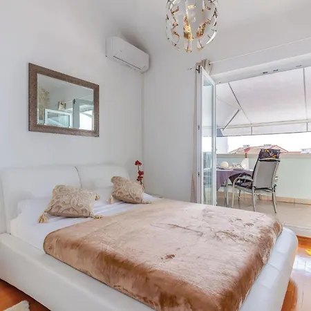 2 Bedroom Pet Friendly In سيلتسي